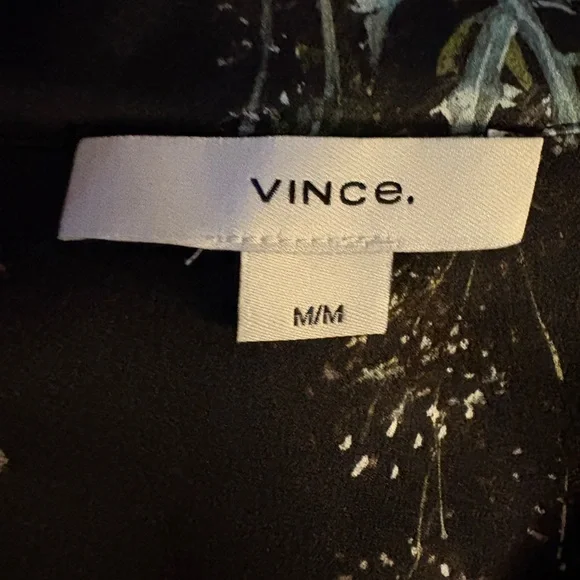 Vince 100% Silk Blouse Sz M - Picture 4 of 6
